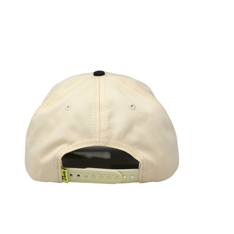 Beach Club Hat – Color: White/Black